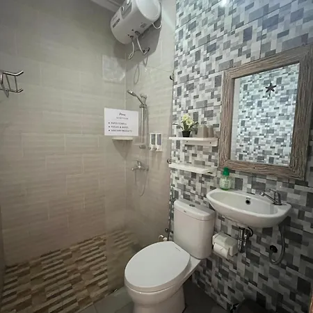 Vns Beachfront Guesthouse