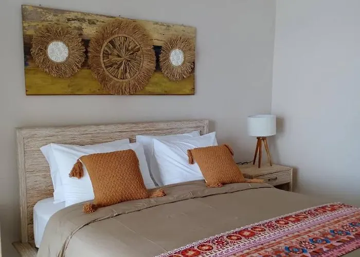 Vns Beachfront 4* Ped