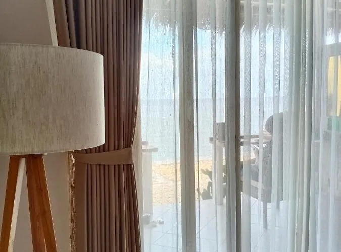 Vns Beachfront 4*